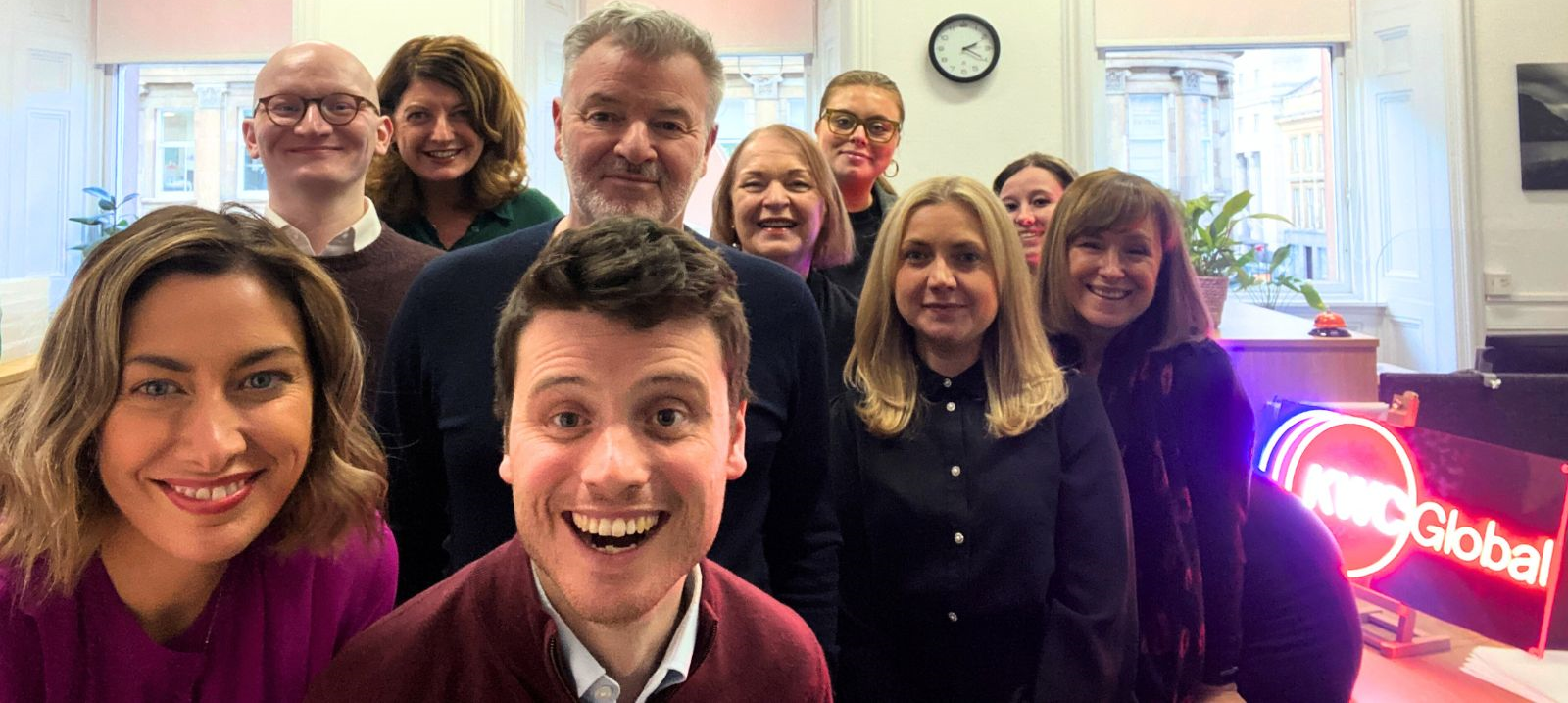 team-pic.png?center=0.36802973977695169,0